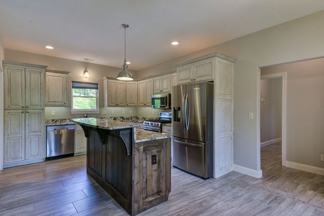 112 Cedar Bluff, Saddlebrooke, MO 65630