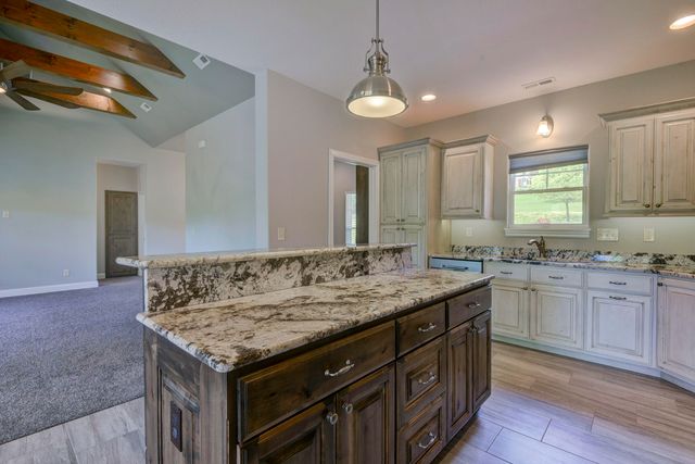 112 Cedar Bluff, Saddlebrooke, MO 65630
