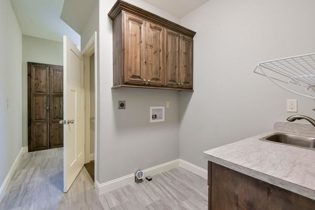 112 Cedar Bluff, Saddlebrooke, MO 65630