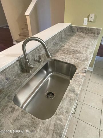 12044 CANDLEWYCK Lane, Jacksonville, FL 32225