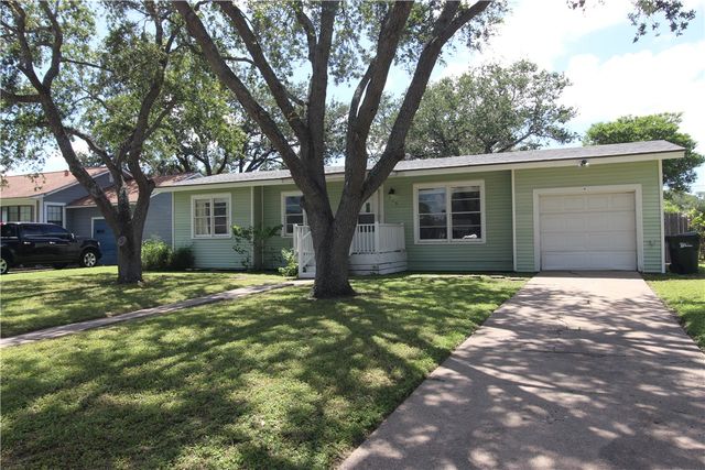 519 Field Ave, Taft, TX 78390