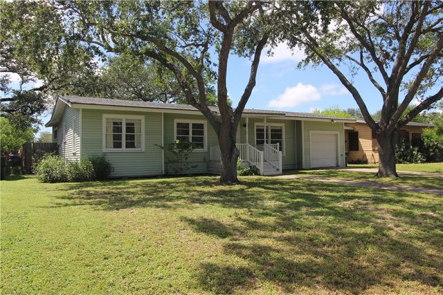 519 Field Ave, Taft, TX 78390