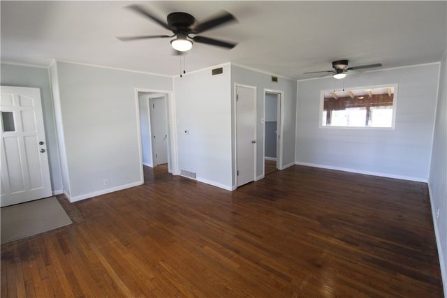 519 Field Ave, Taft, TX 78390