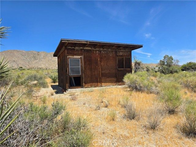 5 Apache, Morongo Valley, CA 92256