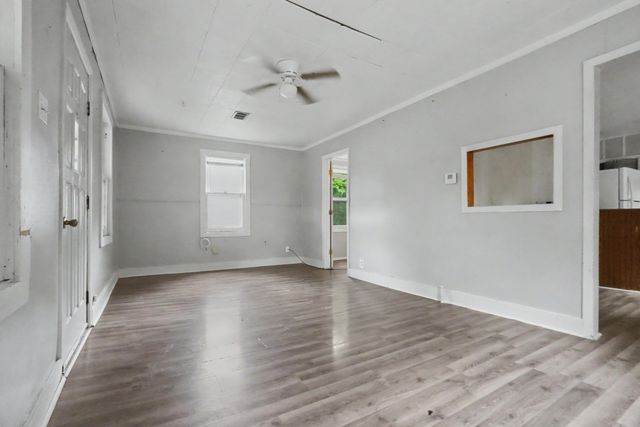 2434 N Pickwick Avenue, Springfield, MO 65803