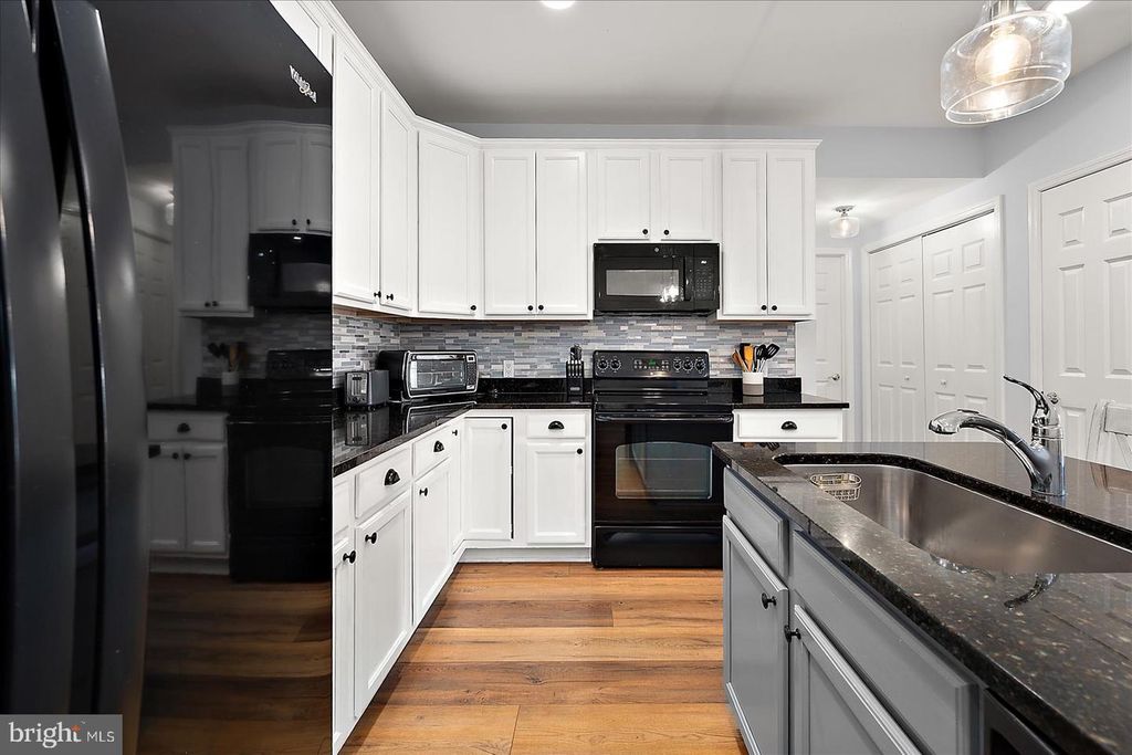 Image 17 of property listing at 200 WICOMICO ST #305, Ocean City, MD 21842