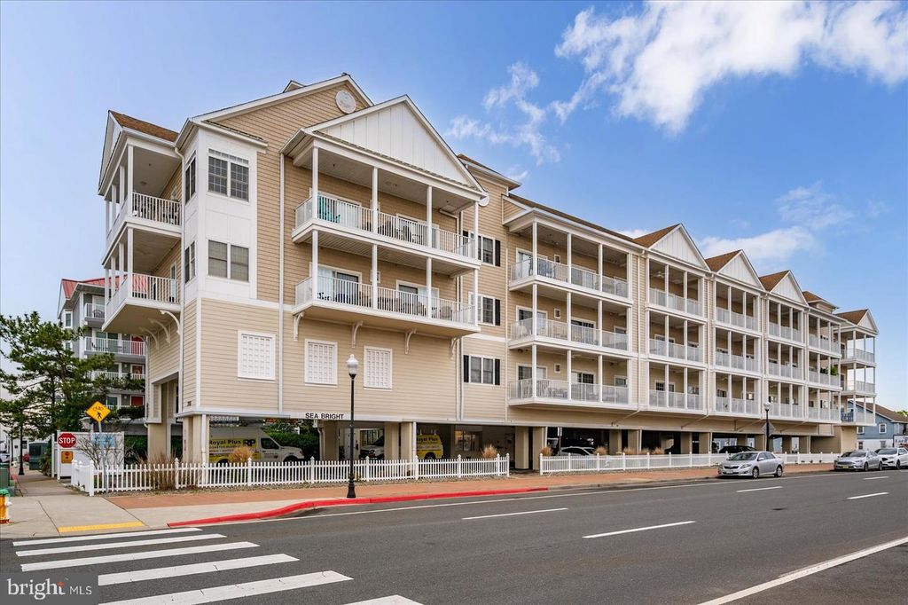 Image 2 of property listing at 200 WICOMICO ST #305, Ocean City, MD 21842