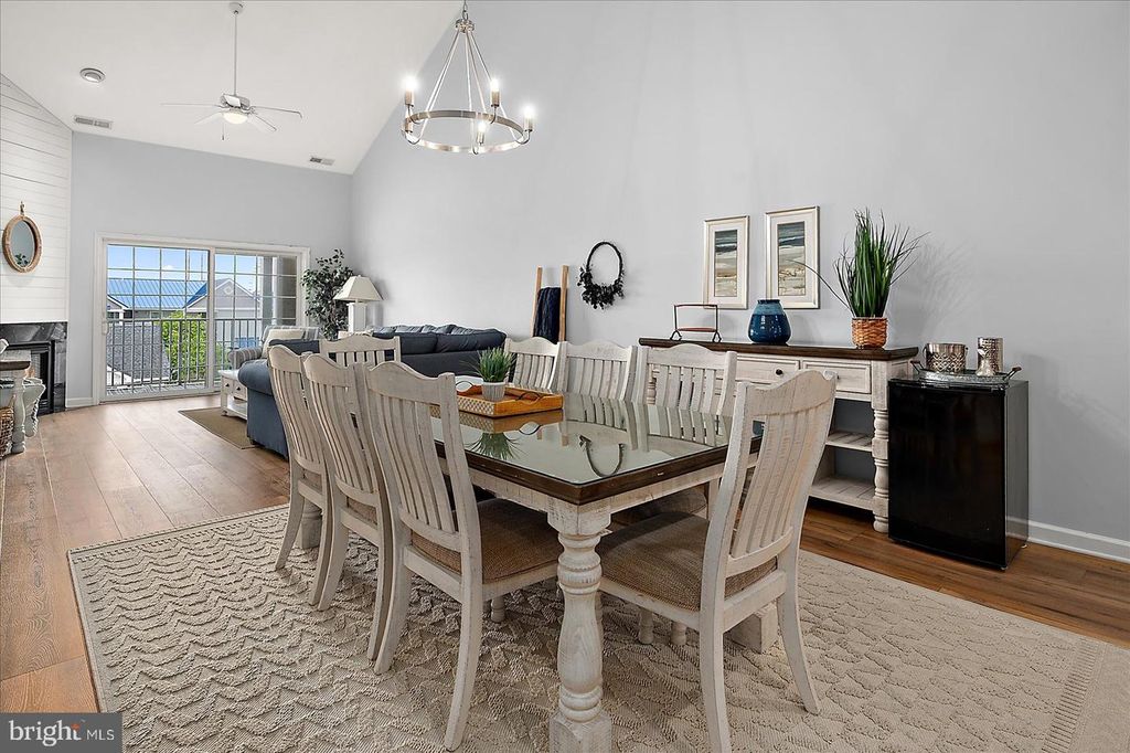 Image 21 of property listing at 200 WICOMICO ST #305, Ocean City, MD 21842