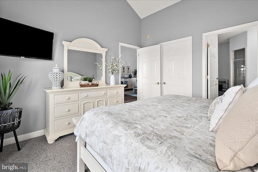 Image 26 of property listing at 200 WICOMICO ST #305, Ocean City, MD 21842