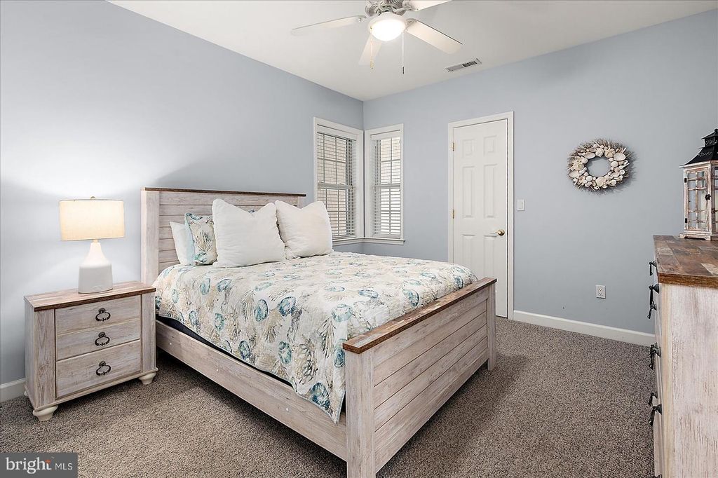 Image 31 of property listing at 200 WICOMICO ST #305, Ocean City, MD 21842