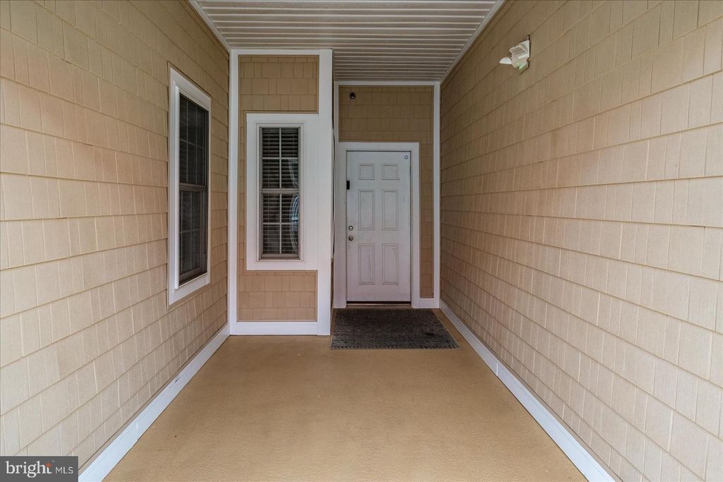 Image 4 of property listing at 200 WICOMICO ST #305, Ocean City, MD 21842