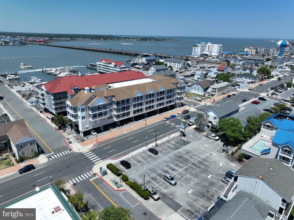 Image 49 of property listing at 200 WICOMICO ST #305, Ocean City, MD 21842