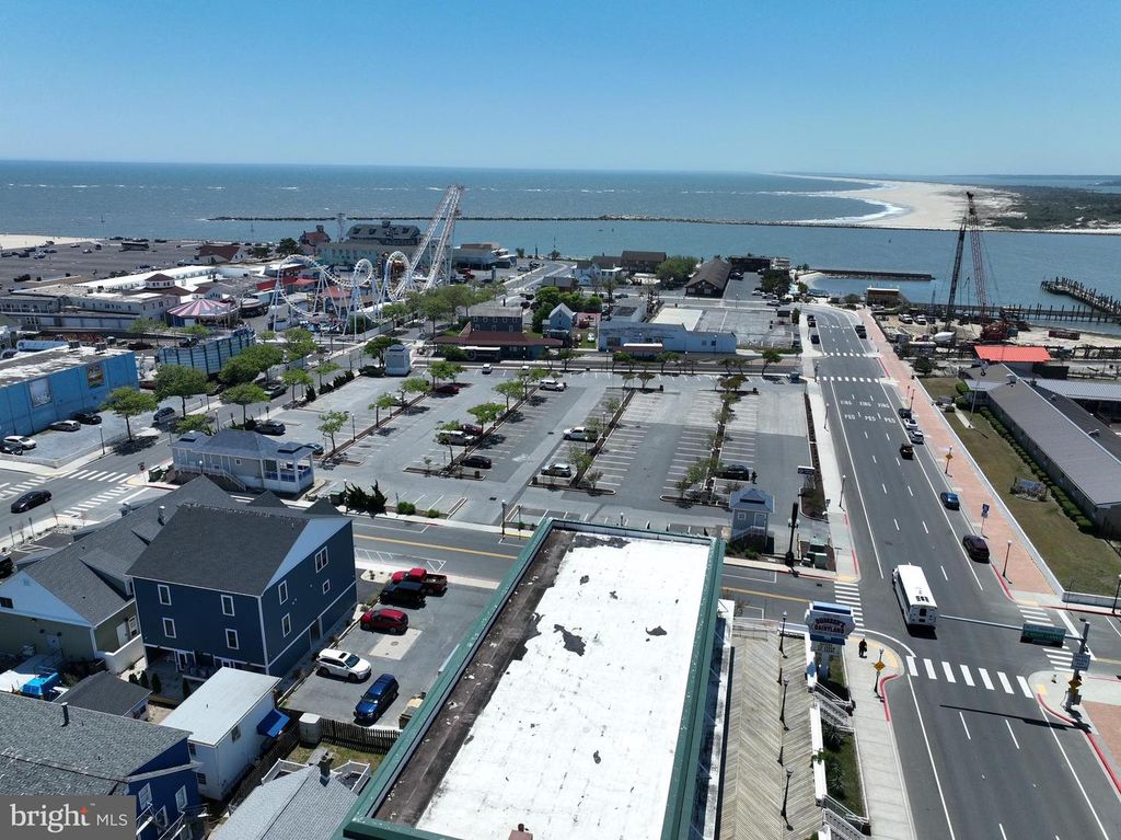 Image 51 of property listing at 200 WICOMICO ST #305, Ocean City, MD 21842