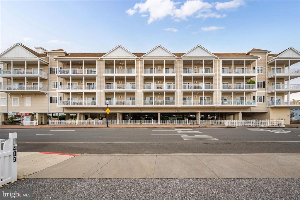 Image 54 of property listing at 200 WICOMICO ST #305, Ocean City, MD 21842