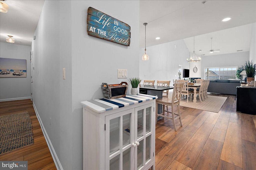 Image 6 of property listing at 200 WICOMICO ST #305, Ocean City, MD 21842