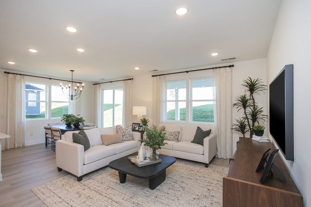 2361 Williamsport Landing, Columbia, TN 38401