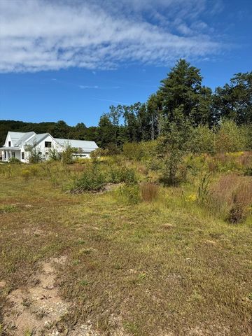4 Fitch Farm Way, Southampton, MA 01073