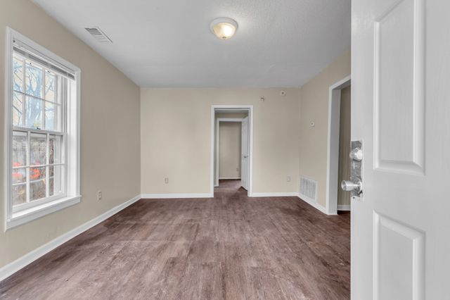 420 E State St, Murfreesboro, TN 37130