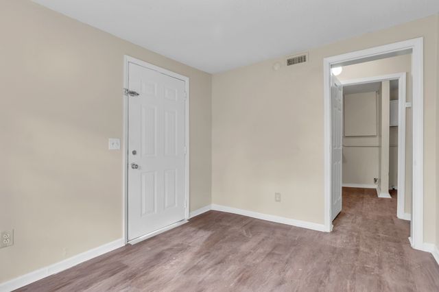 420 E State St, Murfreesboro, TN 37130