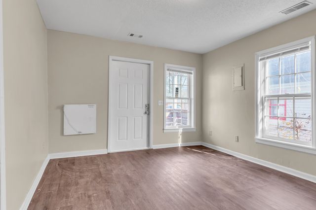 420 E State St, Murfreesboro, TN 37130
