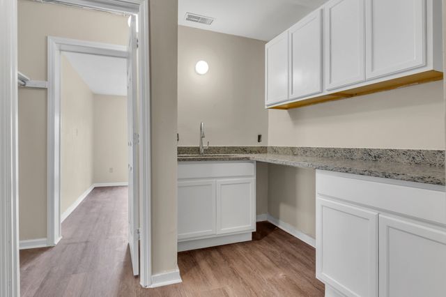 420 E State St, Murfreesboro, TN 37130