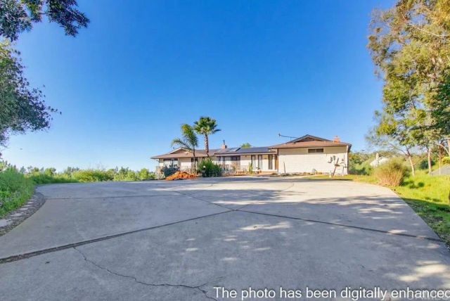 3709 Buena Creek Road, Vista, CA 92084