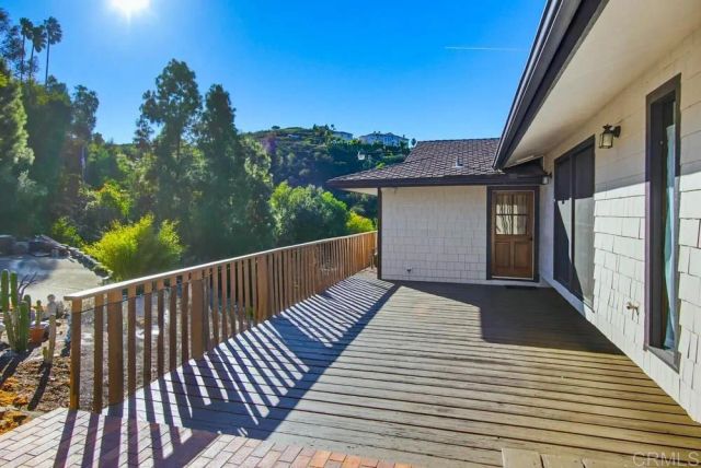 3709 Buena Creek Road, Vista, CA 92084