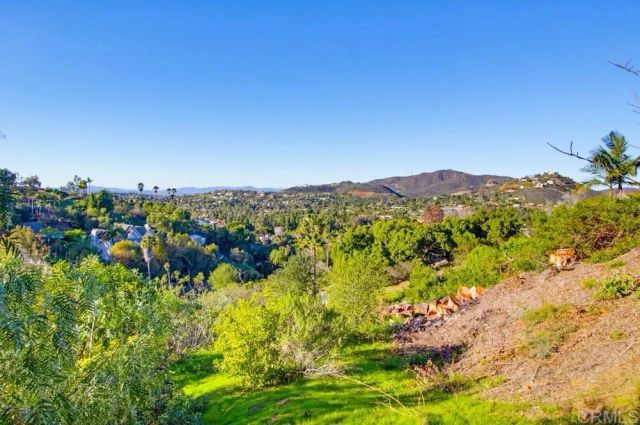 3709 Buena Creek Road, Vista, CA 92084