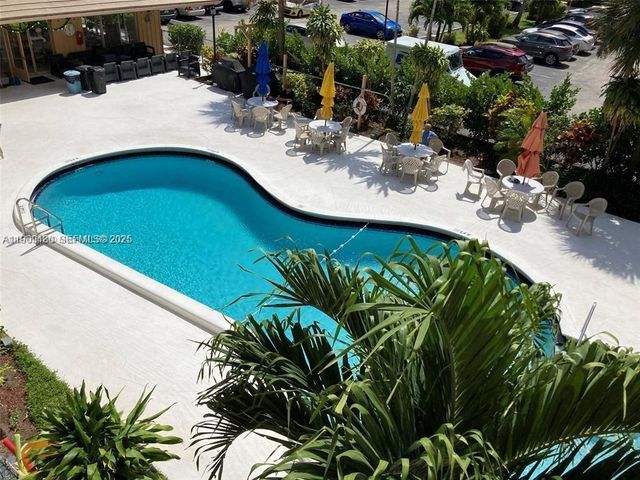 2145 Pierce Street 205, Hollywood, FL 33020
