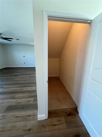 8212 BILSTON VILLAGE LANE, Gibsonton, FL 33534