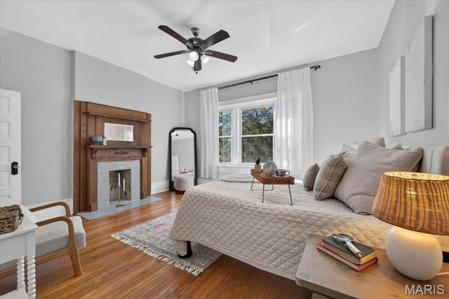3821 Flad Avenue, St Louis, MO 63110