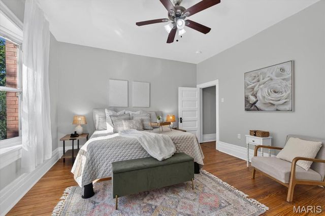 3821 Flad Avenue, St Louis, MO 63110