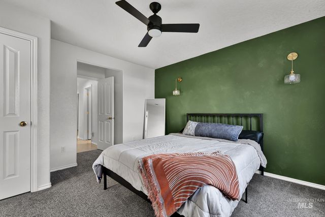 262 N Sunbird Ave, Kuna, ID 83634