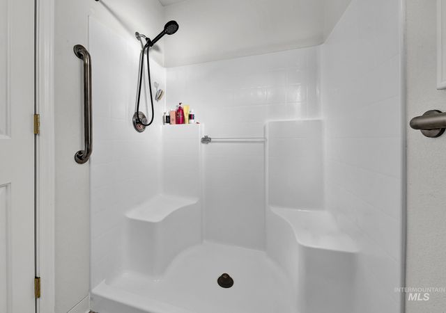 262 N Sunbird Ave, Kuna, ID 83634