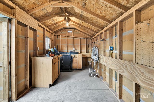 262 N Sunbird Ave, Kuna, ID 83634