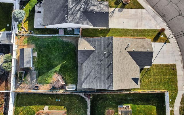 262 N Sunbird Ave, Kuna, ID 83634