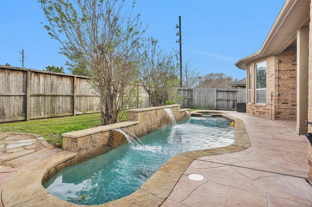 6411 S Saddle Creek Lane, Fulshear, TX 77441