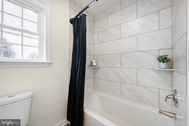 18 MCCLARY ST, Leipsic, DE 19901