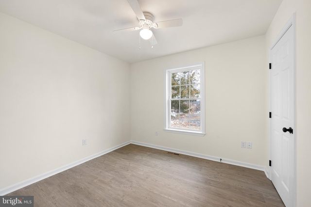 18 MCCLARY ST, Leipsic, DE 19901