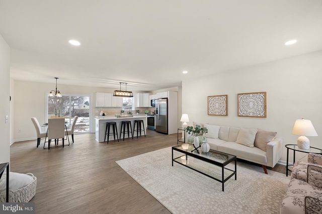 18 MCCLARY ST, Leipsic, DE 19901