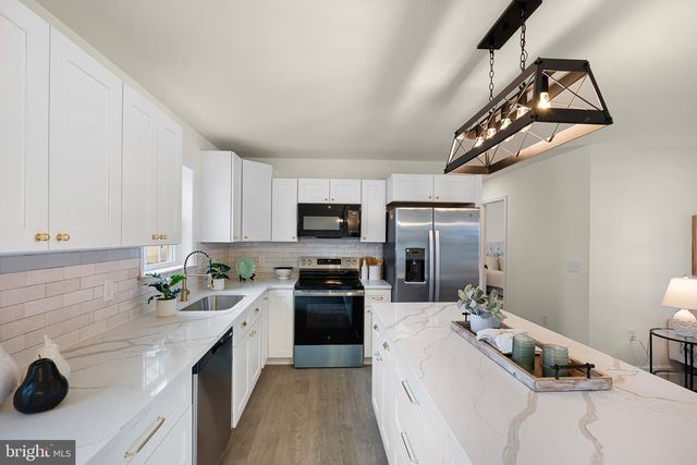 18 MCCLARY ST, Leipsic, DE 19901