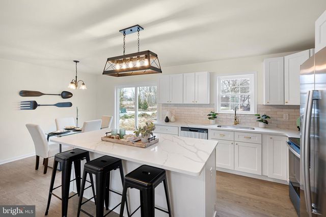 18 MCCLARY ST, Leipsic, DE 19901