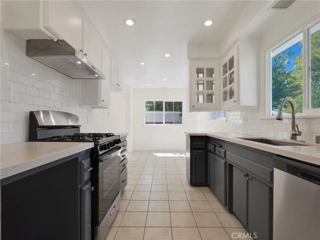 8150 Kelvin Avenue, Winnetka, CA 91306
