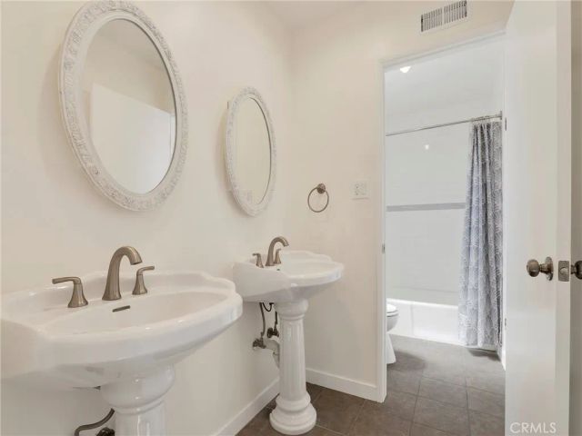 8150 Kelvin Avenue, Winnetka, CA 91306