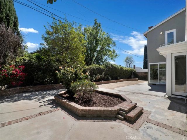 8150 Kelvin Avenue, Winnetka, CA 91306