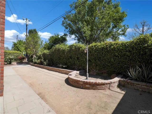 8150 Kelvin Avenue, Winnetka, CA 91306