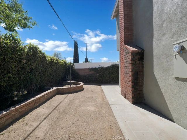 8150 Kelvin Avenue, Winnetka, CA 91306