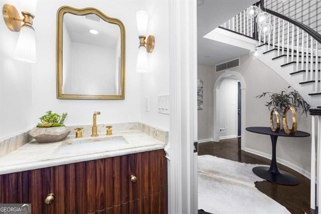 650 Moores Mill Road NW 11, Atlanta, GA 30327