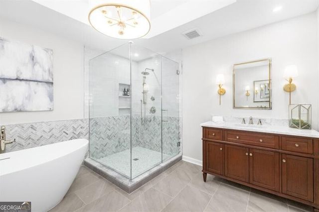 650 Moores Mill Road NW 11, Atlanta, GA 30327