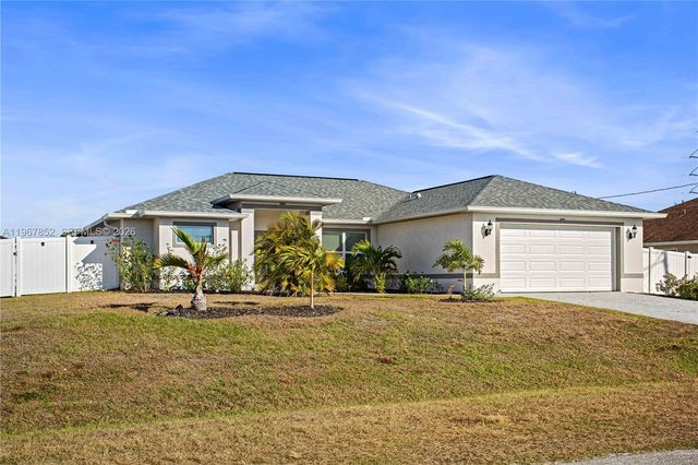 2013 NW Juanita Pl, Cape Coral, FL 33993